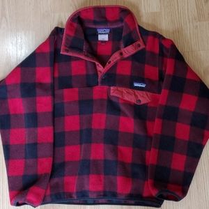 Patagonia pullover❤🖤